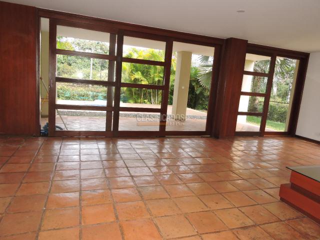 Casas, Venta en Ciudad Jardín