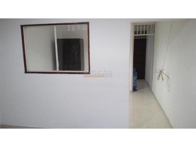 Apartaestudios, Alquiler en Colseguros