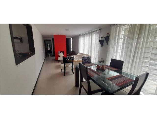 Apartamentos, Venta en Las Quintas de Don Simón