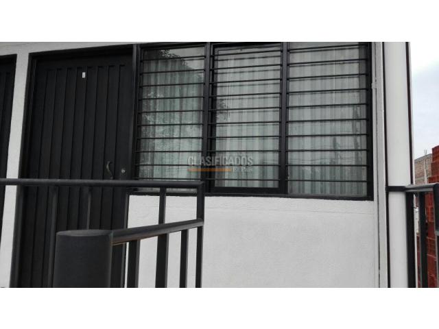 Apartamentos, Alquiler en Santa Mónica Popular