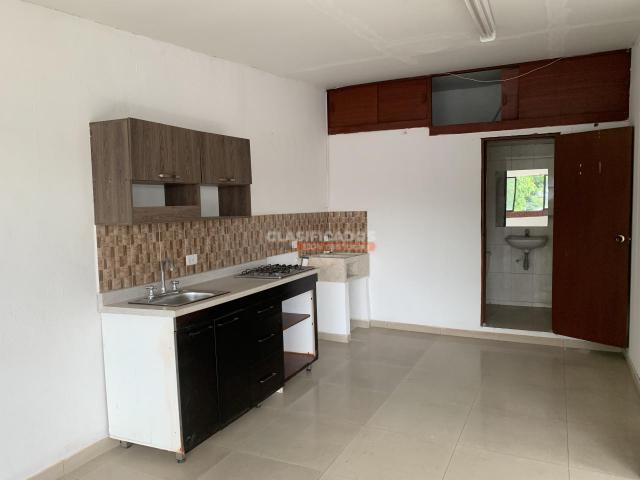 Apartaestudios, Alquiler en Champagñat