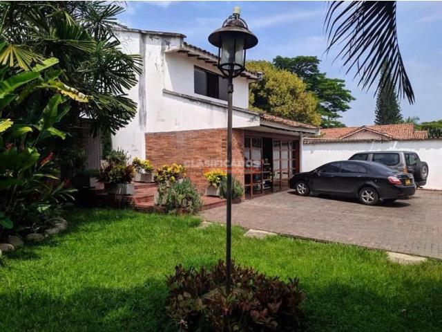 Casas, Venta en Ciudad Jardín
