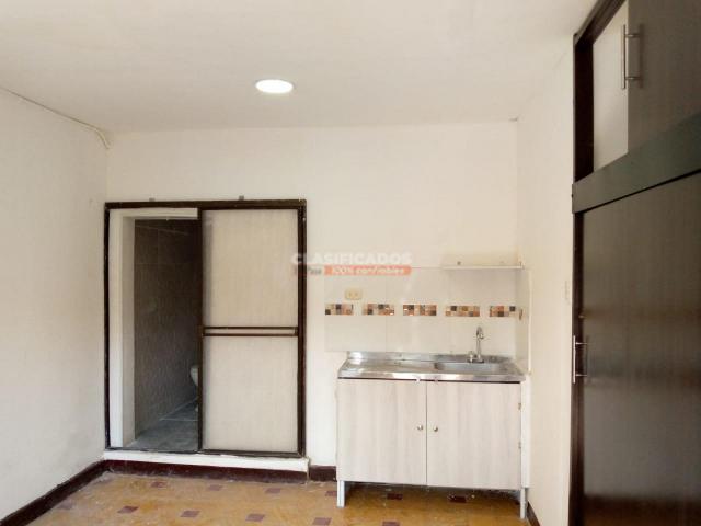 Apartaestudios, Alquiler en Champagñat