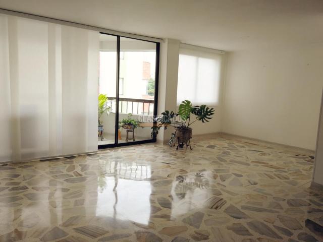 Apartamentos, Venta en Prados del Norte