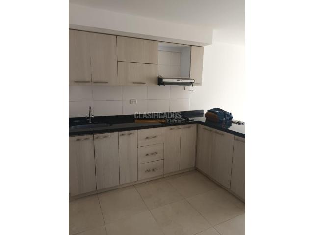 Apartamentos, Alquiler en Guabinas