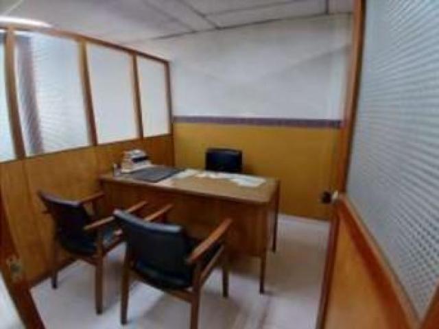 Oficinas y Consultorios, Venta en Ed. Banco de Bogotá