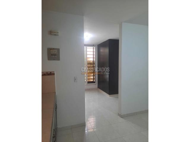 Apartaestudios, Alquiler en Cristóbal Colón