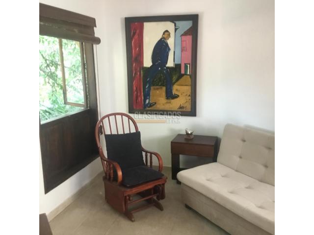 Apartaestudios, Alquiler en Nápoles