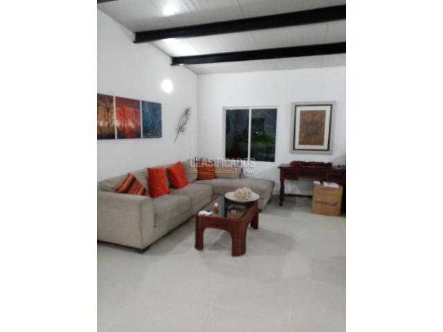 Casas, Alquiler en Dapa