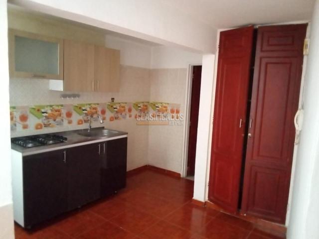 Apartaestudios, Alquiler en Versalles