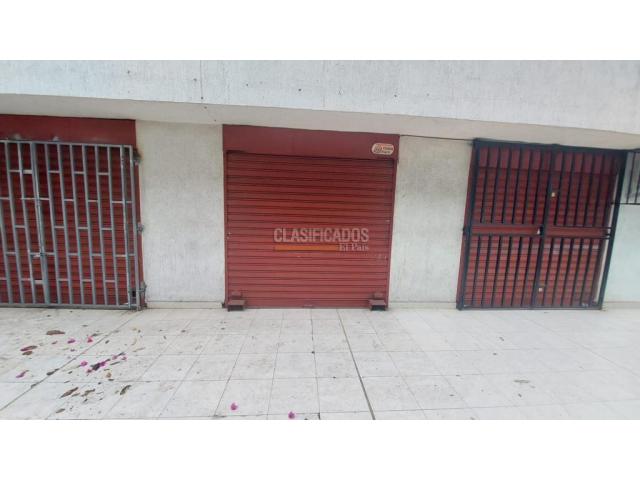 Locales y Bodegas, Alquiler en La Esmeralda