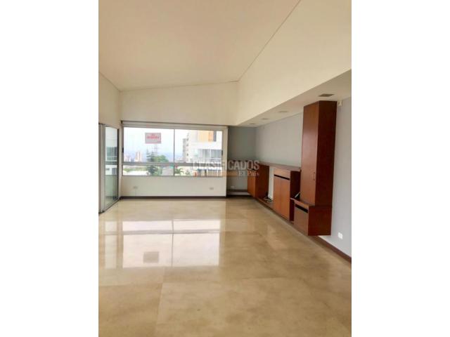 Apartamentos, Venta en Arboleda