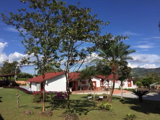 Fincas y Casas Campestres, Venta en Calima (Darién)