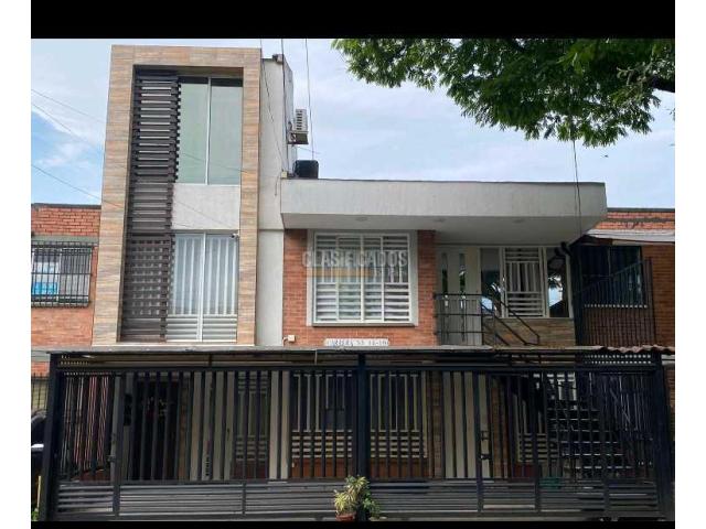 Casas, Venta en Primero de Mayo