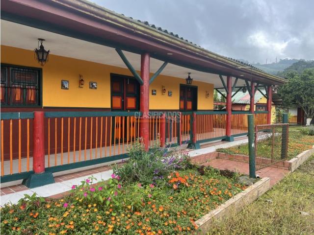 Fincas y Casas Campestres, Venta en Calima (Darién)