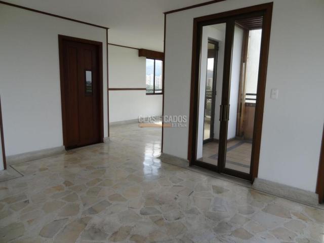 Apartamentos, Venta en La Flora