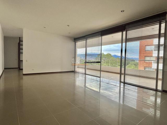 Apartamentos, Venta en Ciudad Jardín