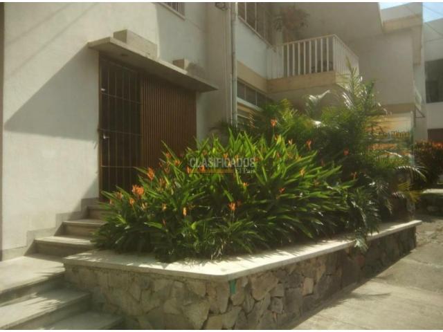 Casas, Venta en Santa Mónica Residencial