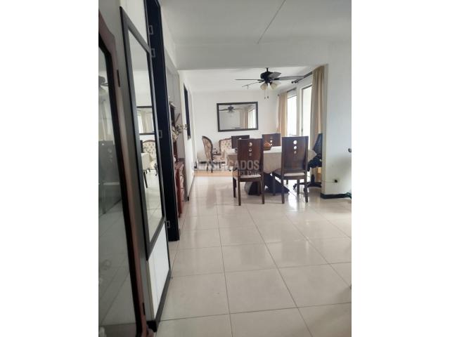 Apartamentos, Venta en Valle del Lili