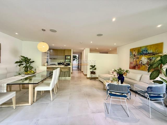 Apartamentos, Venta en Santa Mónica Central