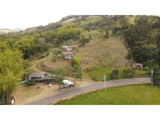Fincas y Casas Campestres, Venta en Calima (Darién)