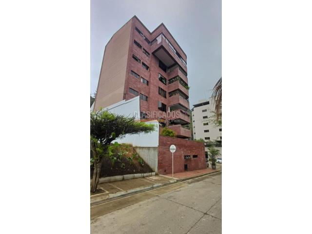 Apartamentos, Venta en Santa Mónica Central