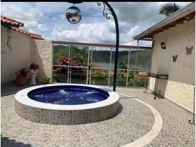 Fincas y Casas Campestres, Venta en Calima (Darién)