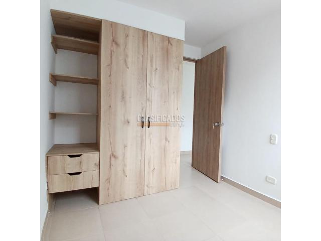 Apartamentos, Venta en Yumbo