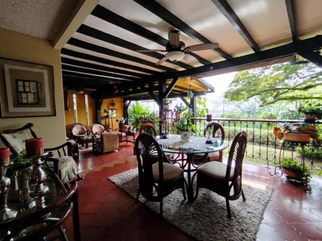 Casas, Venta en Cristales