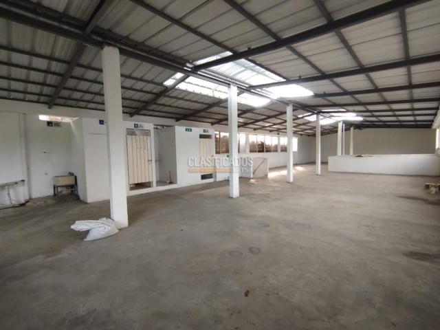 Locales y Bodegas, Alquiler en El Troncal