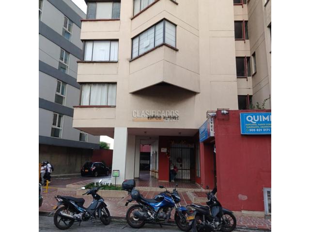 Apartaestudios, Alquiler en El Peñón