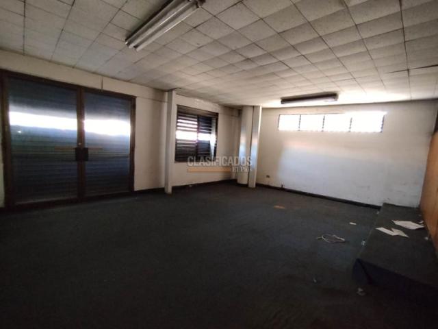 Locales y Bodegas, Alquiler en La Campiña