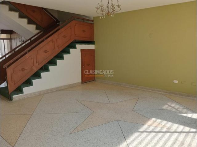 Apartamentos, Venta en Granada