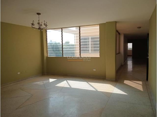 Apartamentos, Venta en Granada