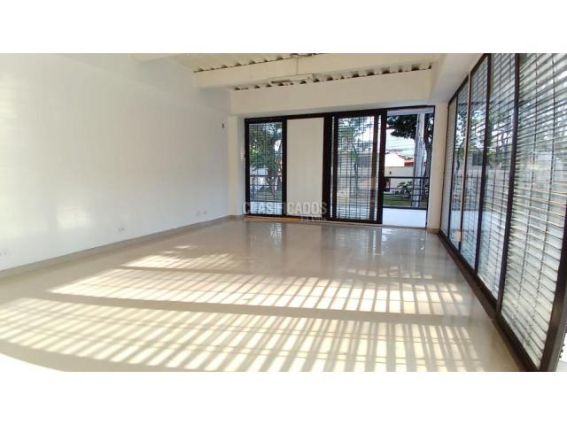 Locales y Bodegas, Alquiler en El Bosque