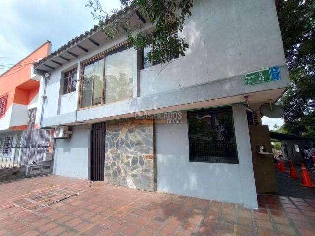 Casas, Venta en La Flora