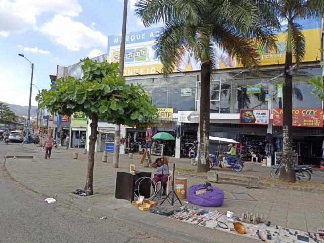 Locales y Bodegas, Alquiler en Sucre