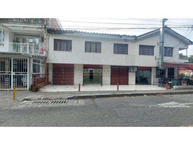 Locales y Bodegas, Alquiler en La Esmeralda