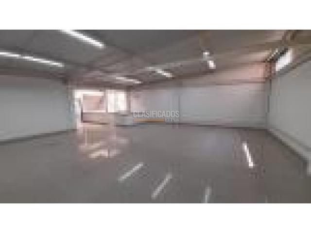 Oficinas y Consultorios, Alquiler en El Piloto