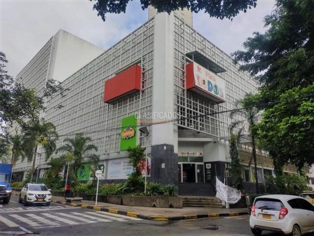 Locales y Bodegas, Venta en Centenario