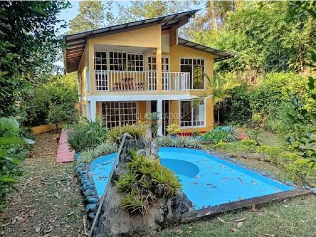 Casas, Venta en La Buitrera