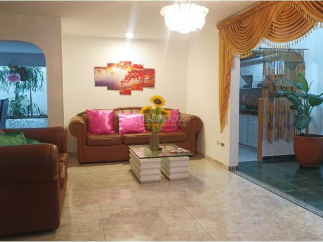 Casas, Venta en Valle del Lili