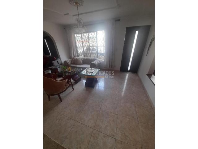 Casas, Venta en Primero de Mayo