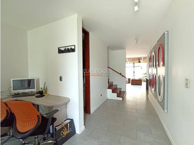 Casas, Venta en Ciudad Jardín