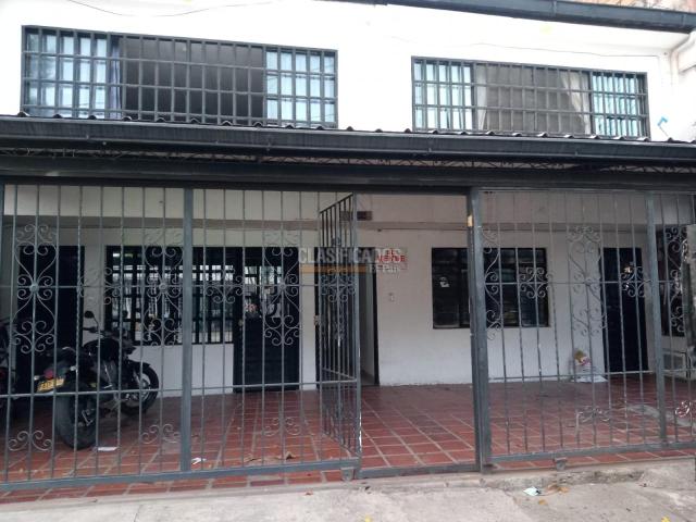 Casas, Venta en El Jardín