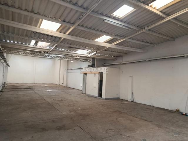 Locales y Bodegas, Alquiler en Funza