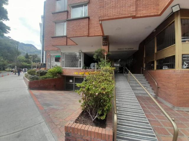 Oficinas y Consultorios, Alquiler en Bogotá