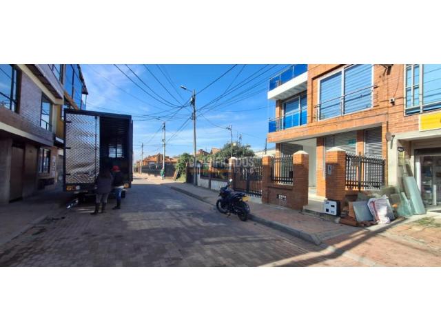 Locales y Bodegas, Alquiler en Cota