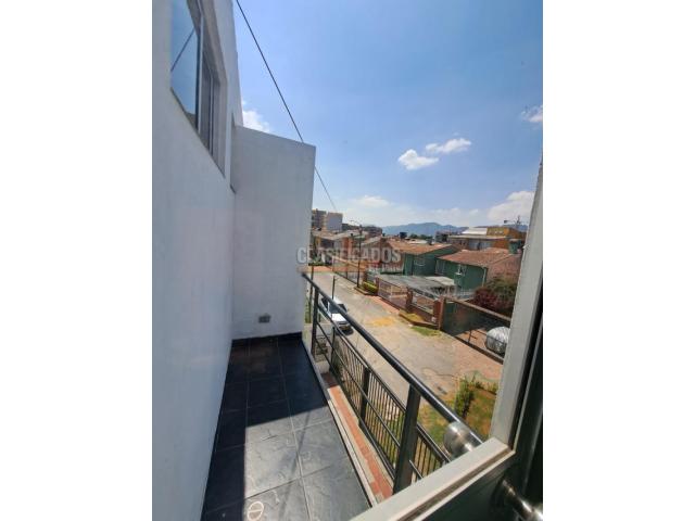 Apartamentos, Venta en Chía