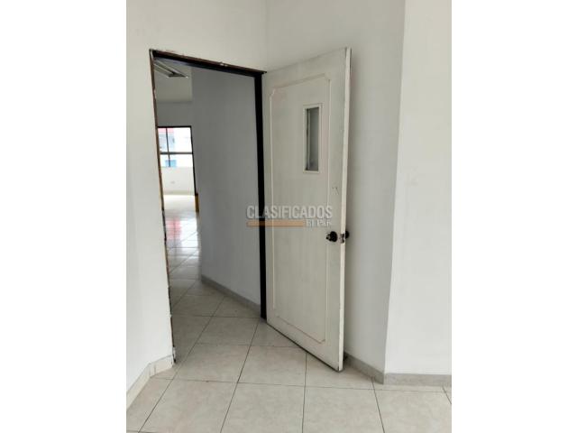 Oficinas y Consultorios, Alquiler en Pereira